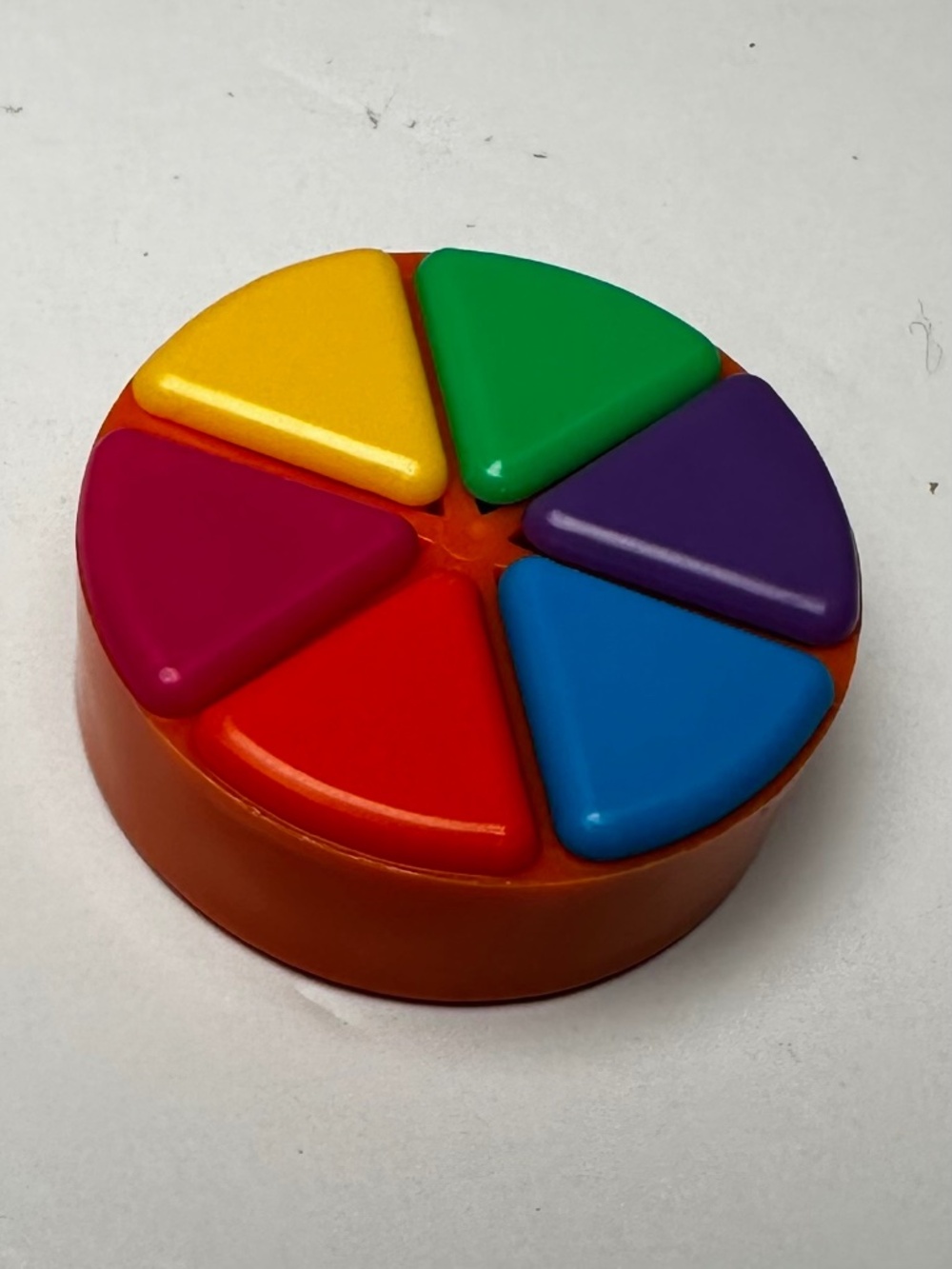 Trivial Pursuit Newer Style Orange Player Token + 6 Rounded Wedges Replacement
